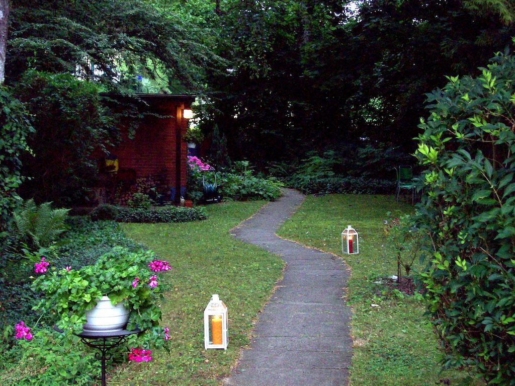 Chez Jean Et Daisy Bed & Breakfast Riehen Dış mekan fotoğraf